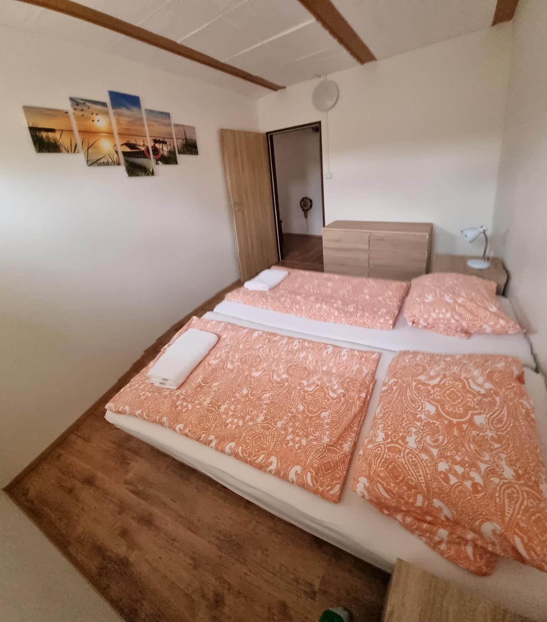 Apartmany Vinarstvi Klucov Lstibor Eksteriør billede